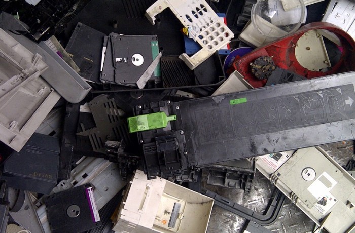 residuos-electronicos-raee-700x460