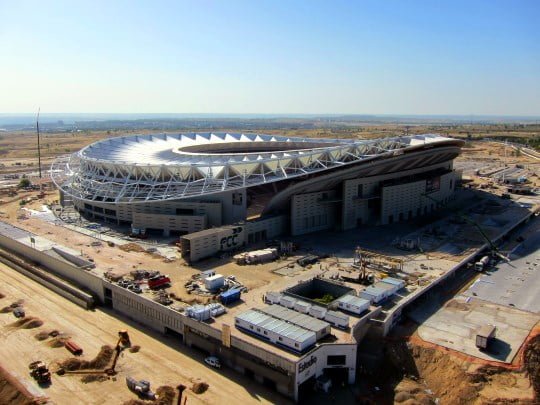 montagem-cobertura-novo-estadio-atletico-madrid-02.jpg