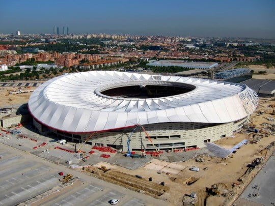 montagem-cobertura-novo-estadio-atletico-madrid-06.jpg
